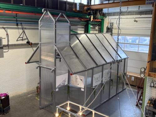 UNIEK: Kerkje van PCV buis: bespreekkamer tuinhuis decor kas, Tuin en Terras, Kassen, Zo goed als nieuw, Kweekkas, Overige materialen