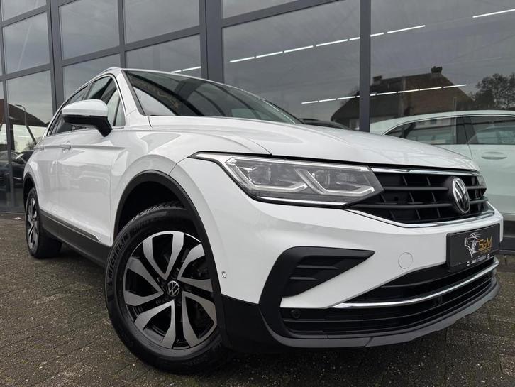 Volkswagen Tiguan 1.5 TSI AST ACTIVE | Pano, Auto's, Volkswagen, Bedrijf, Te koop, Tiguan, ABS, Achteruitrijcamera, Adaptive Cruise Control
