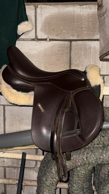 Wintec en Dyon borsttuig beschikbaar voor biedingen