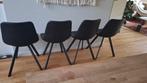 Vier zwarte eetkamerstoelen met metalen onderstel, Huis en Inrichting, Stoelen, Ophalen, Gebruikt, Zwart, Vier