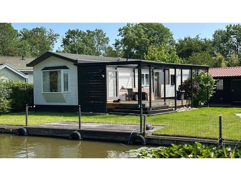 Chalet met veranda te koop in Berkhout, Noord-Holland! R#52R, Caravans en Kamperen, Stacaravans, tot en met 2