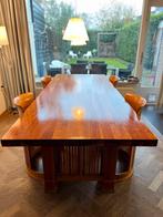 Originele Cassina 606 Barrel eettafel met 4 stoelen, Huis en Inrichting, Tafels | Eettafels, Ophalen, Gebruikt, 100 tot 150 cm