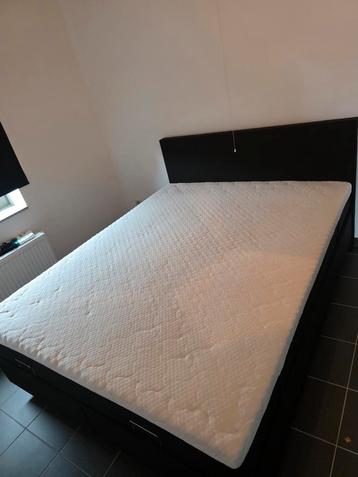 Matras boxspring beschikbaar voor biedingen