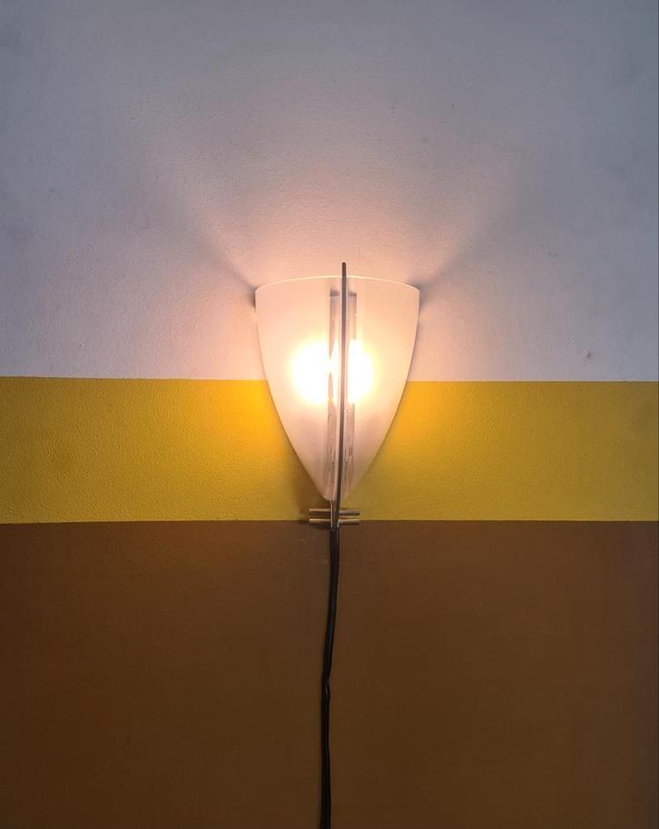 Design wandlamp Veart, Ernesto Gismondi., Huis en Inrichting, Lampen | Wandlampen, Zo goed als nieuw, Glas, Ophalen