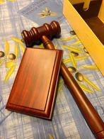 Voorzittershamer, Ophalen