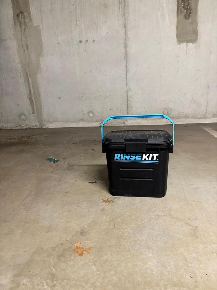 RinseKit draagbare douche, Caravans en Kamperen, Kampeeraccessoires, Zo goed als nieuw, Ophalen