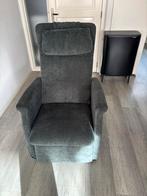 Sta op stoel met verstelbare voeten- en lendesteun, Huis en Inrichting, Fauteuils, Ophalen, Zo goed als nieuw, Stof, 50 tot 75 cm