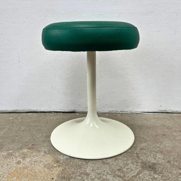 2x Vintage tulpkrukje Space Age, voet wit skai zitting groen beschikbaar voor biedingen