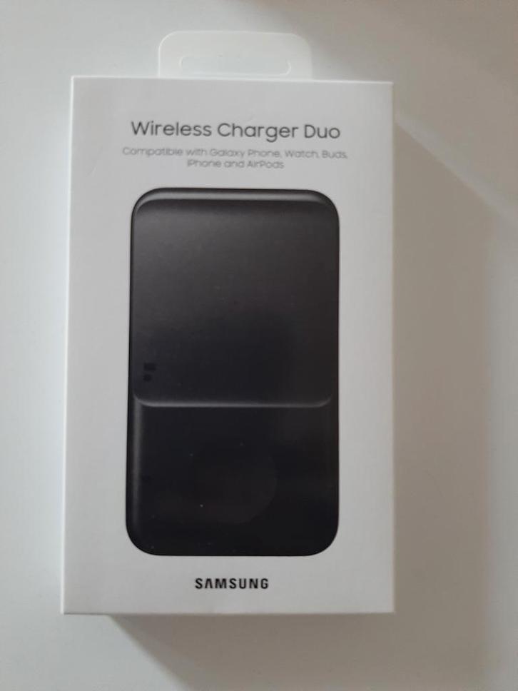 Samsung Wireless duo charger, Telecommunicatie, Mobiele telefoons | Telefoon-opladers, Zo goed als nieuw, Samsung, Ophalen
