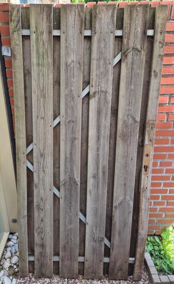 Tuinpoort met nieuw RVS Poortslot beschikbaar voor biedingen