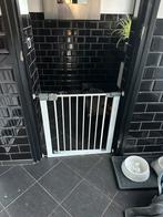 Metalen trap/deur hekje safety 1 first, Kinderen en Baby's, Traphekjes, Ophalen of Verzenden, Zo goed als nieuw, Klemhekje, Metaal of IJzer