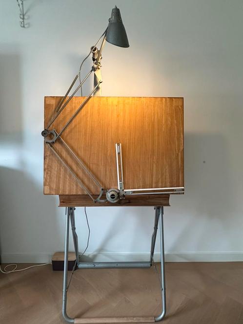 Nestler architecten tekentafel vintage jaren ‘50, Doe-het-zelf en Verbouw, Tekentafels, Gebruikt, Minder dan 130 cm, Verlichting