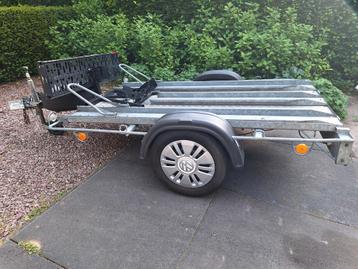 Te huur motortrailer beschikbaar voor biedingen