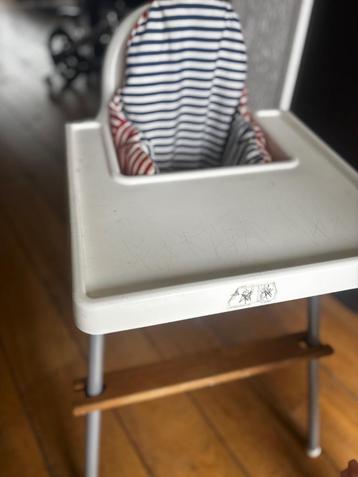 Ikea kinderstoel met voetensteun beschikbaar voor biedingen