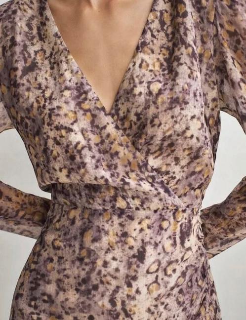 Heel mooi voorjaar jurkje van Massimo Dutti m/l, Kleding | Dames, Jurken, Zo goed als nieuw, Maat 38/40 (M), Paars, Boven de knie