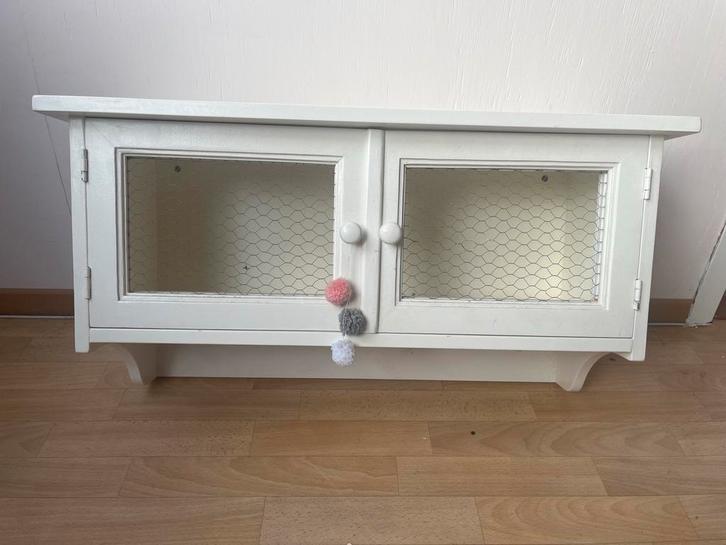 Wit Hangkastje met Kippengaas Deurtjes, Huis en Inrichting, Kasten | Buffetkasten, Gebruikt, Minder dan 100 cm, 50 tot 100 cm