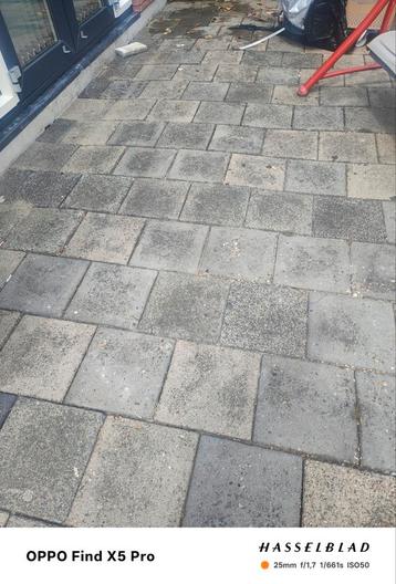 Tuin tegels 50 2m beschikbaar voor biedingen