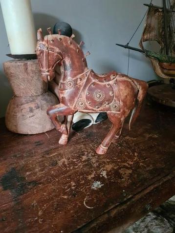 Burmees handgemaakt houten paard. beschikbaar voor biedingen