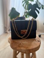 Charles & Keith Zwarte Tas, Ophalen, Gebruikt, Zwart, Schoudertasje