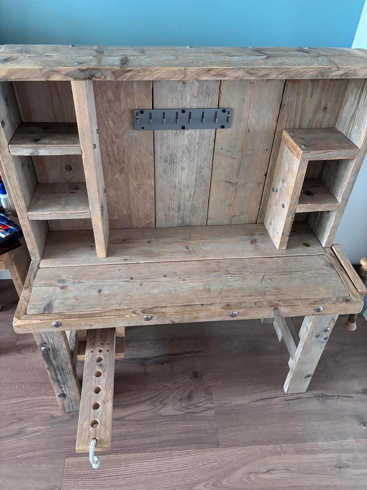 Stoere Kinderwerkbank Steigerhout, zelfgemaakt., Huis en Inrichting, Bureaus, Gebruikt, Bureau, Ophalen