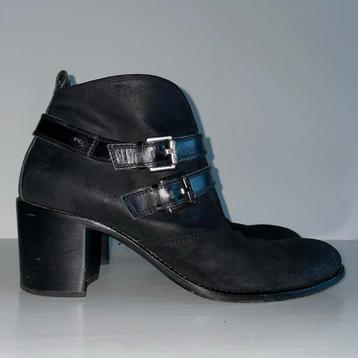 Nero Giardini Zwarte Nubuck Laarzen Maat 41 beschikbaar voor biedingen