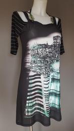 tuniek Save the Queen-zwart - blote schouders - metaal - M/L, Maat 38/40 (M), Zwart, Zo goed als nieuw, Save the Queen