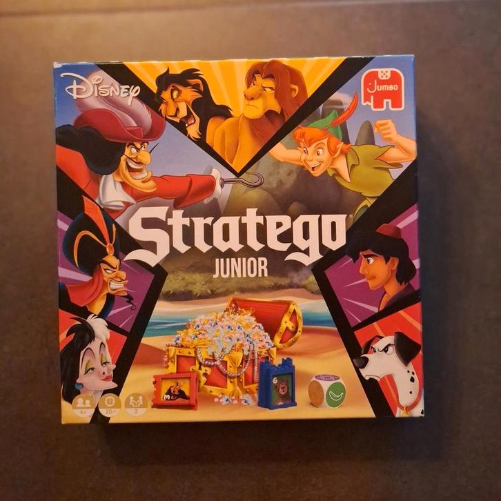 Stratego Junior - Leuk strategisch spel!, Hobby en Vrije tijd, Gezelschapsspellen | Bordspellen, Zo goed als nieuw, Een of twee spelers