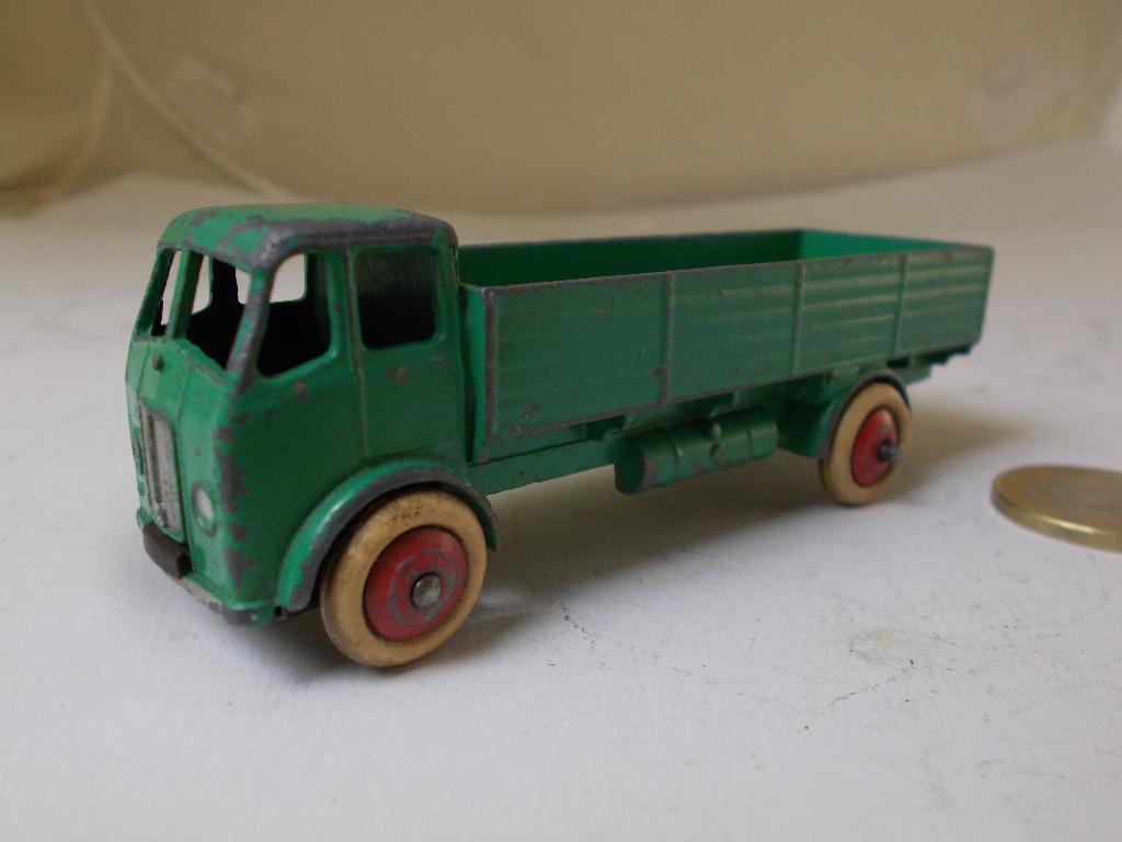 1954 Dinky Toys 420 LEYLAND FORWARD CONTOL LORRY (-A-)