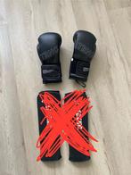 Boxen scheenbeschermers en handschoenen zwart ZGAN, Ophalen of Verzenden, Zo goed als nieuw, Boksbeschermers