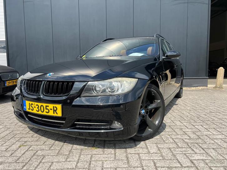 BMW 3-serie Touring 330i Individual '08 Aut/Leer/Panodak/19', Auto's, BMW, Bedrijf, Te koop, 3-Serie, ABS, Airbags, Airconditioning