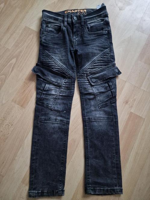 bijna nieuwe zwarte spijkerbroek, maat 134, Kinderen en Baby's, Kinderkleding | Maat 134, Zo goed als nieuw, Jongen, Broek, Ophalen of Verzenden