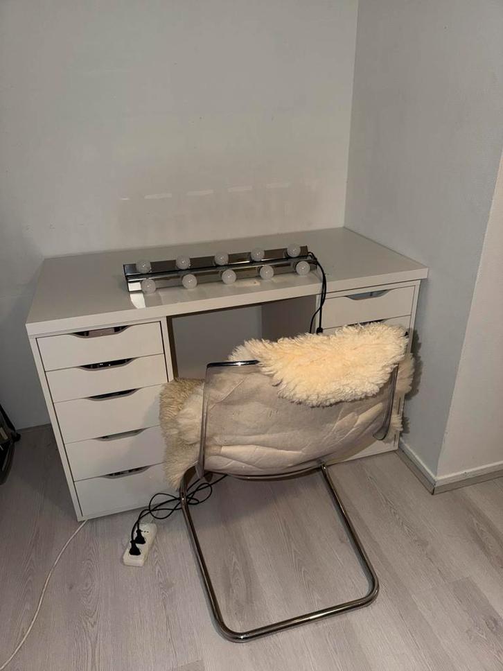 IKEA Make-up tafel LAGKAPTEN / ALEX met lampen!, Huis en Inrichting, Bureaus, Zo goed als nieuw, Bureau, Ophalen of Verzenden