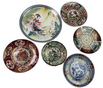 Imari porseleinen borden Japan en China, 6 wandborden beschikbaar voor biedingen