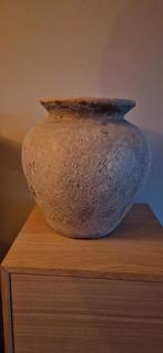 Landelijke decoratieve vaas van steen, Huis en Inrichting, Steen, Gebruikt, Overige kleuren, Ophalen of Verzenden