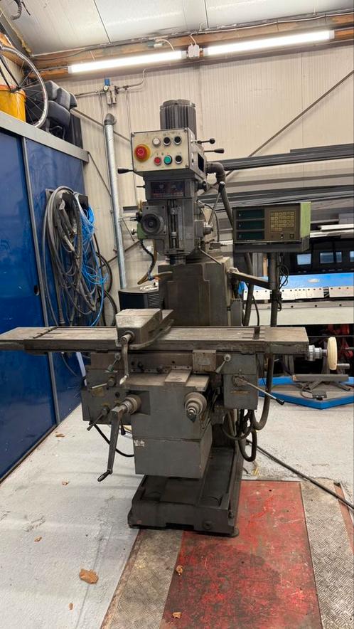 Tos Kurim FNK25A Freesbank, Doe-het-zelf en Verbouw, Gereedschap | Freesmachines, Gebruikt, Overige soorten, Ophalen