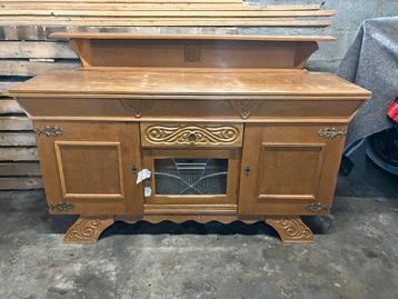 Antiek Jaren 50 Dressoir Vintage beschikbaar voor biedingen