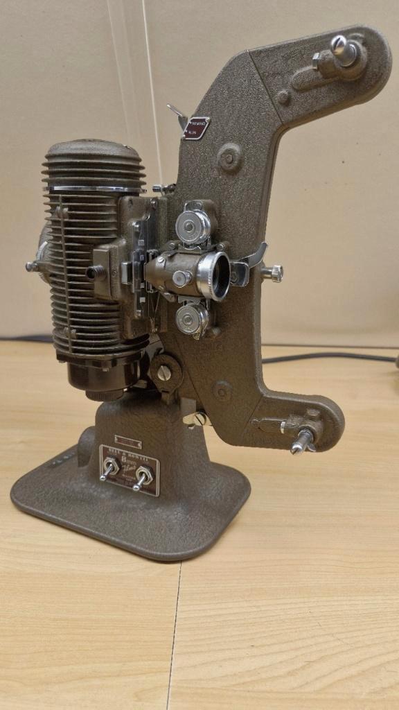 Vintage Art-Deco Filmprojector 8mm, Verzamelen, Fotografica en Filmapparatuur, Projector, Voor 1940, Ophalen