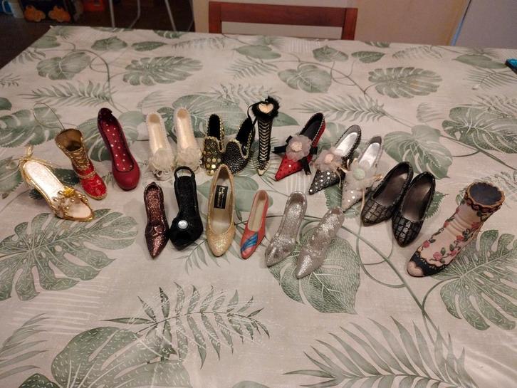 20 Verzamel Schoentjes 6 euro voor alles samen, Verzamelen, Overige Verzamelen, Gebruikt, Ophalen of Verzenden