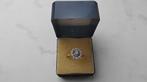 Gouden ring met diamanten. Alleen bieden via marktplaats!, 18 tot 19, Gebruikt, Ophalen of Verzenden, Dame