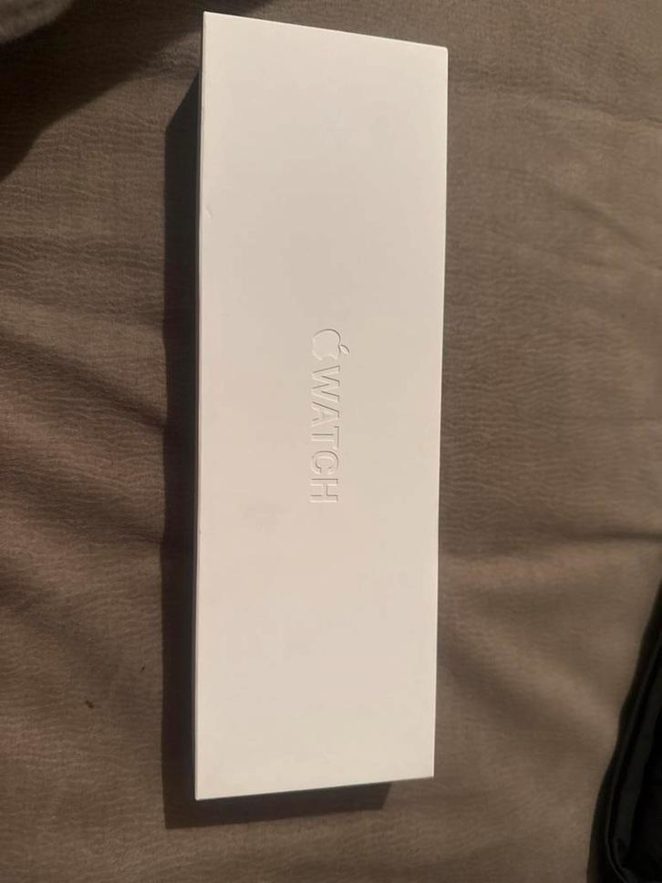 Apple Watch Series 10 46mm Jet Black - Nieuw!, Sieraden, Tassen en Uiterlijk, Smartwatches, Nieuw, iOS, Zwart, Afstand, Waterdicht