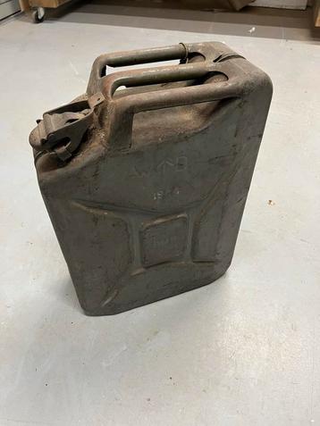 Stalen Jerrycan WO2 - 1944 beschikbaar voor biedingen
