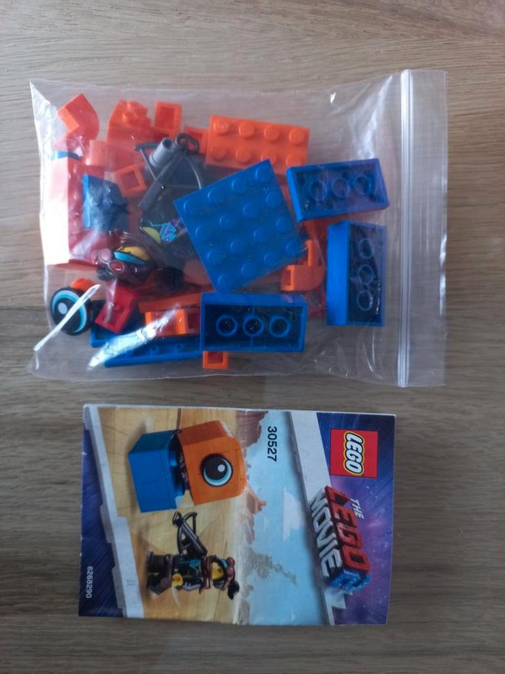 60% Korting op gebruikte The Lego Movie 30527 Lucy vs Alien, Kinderen en Baby's, Speelgoed | Duplo en Lego, Zo goed als nieuw