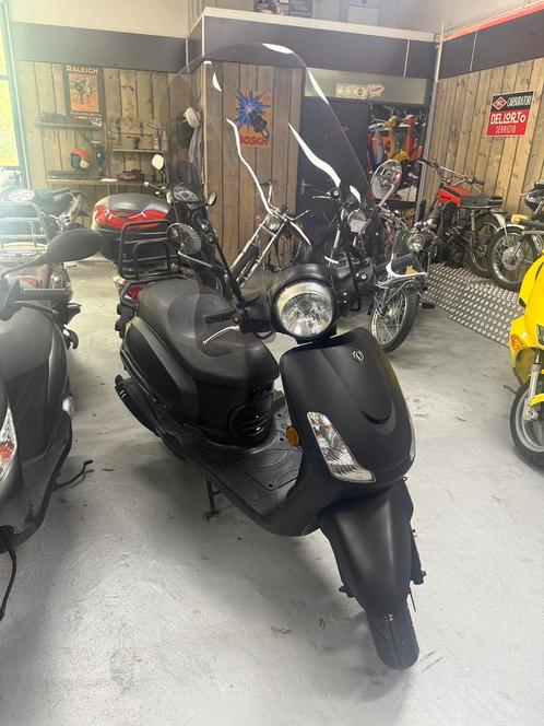 Sym fiddle 2 2019 in super staat, Fietsen en Brommers, Scooters | SYM, Zo goed als nieuw, Fiddle, Maximaal 45 km/u, Benzine, Ophalen of Verzenden