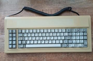 Hi-Tek 725 “Space Invader” IBM Model F stijl 84 key beschikbaar voor biedingen