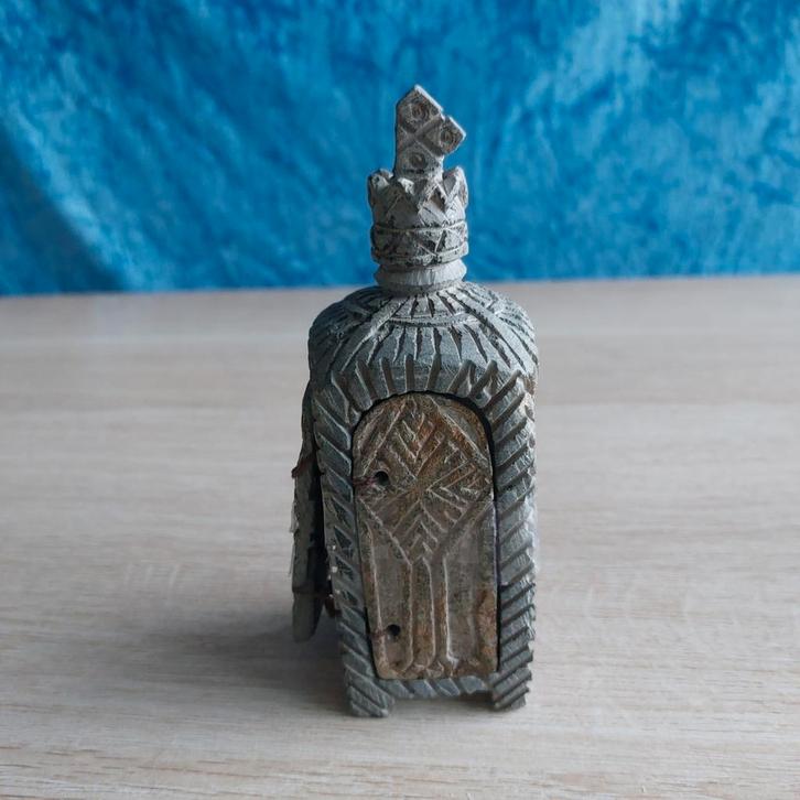 Stenen Miniatuur Kerk/Kapel, Antiek en Kunst, Kunst | Beelden en Houtsnijwerken, Ophalen of Verzenden