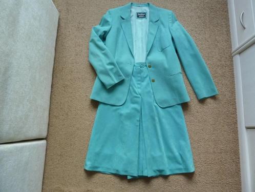 mintgroen Suedezet blazer set maat 36 splinternieuw, Kleding | Dames, Jasjes, Kostuums en Pakken, Nieuw, Maat 36 (S), Groen, Ophalen of Verzenden