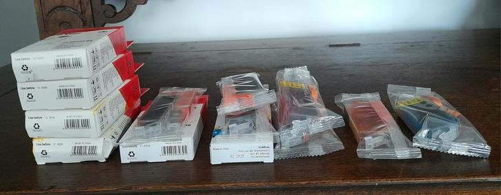 13 nieuwe cartridges met chip (o.a 4 grote zw) Canon Pixma, Computers en Software, Printerbenodigdheden, Nieuw, Cartridge, Ophalen of Verzenden