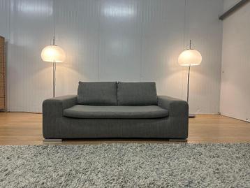 REFURBISHED Minotti Moore 2-Zits Bank Grijs - NP: €7.500 beschikbaar voor biedingen