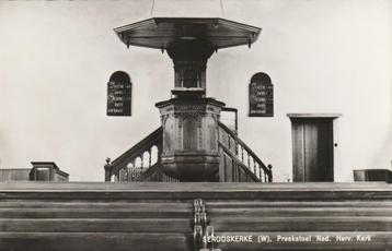 SEROOSKERKE (W.) Ned. Herv. Kerk.  Preekstoel  beschikbaar voor biedingen