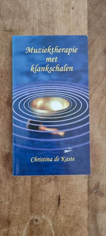Muziektherapie met klankschalen - Christina de Kaste beschikbaar voor biedingen